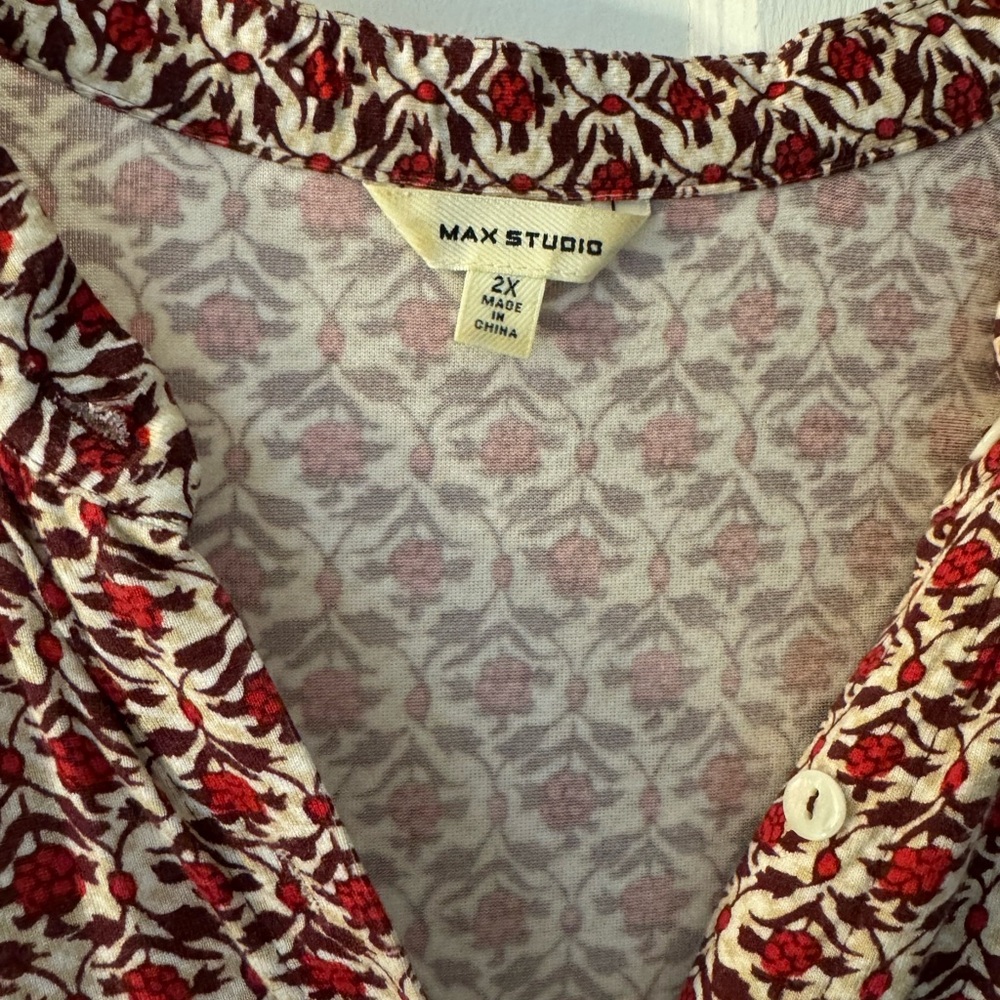 Max Studio 2x Floral Red Maxi Dress - Picture 3 of 4